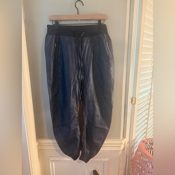 Suzy D Pants - Blue Faux Leather Joggers for Effortless Style and Comfort size Large